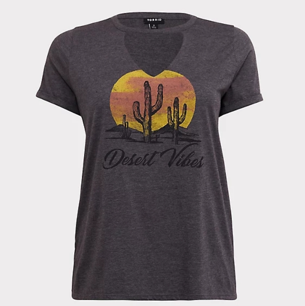 Torrid 4x GREY DESERT VIBES SLIM FIT CHOKER TEE